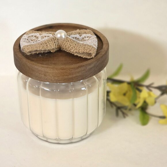 Handcrafted Soy Wax Candle in Glass Jar with Wooden Lid and Jute Bow  - NEW - - Picture 1 of 3